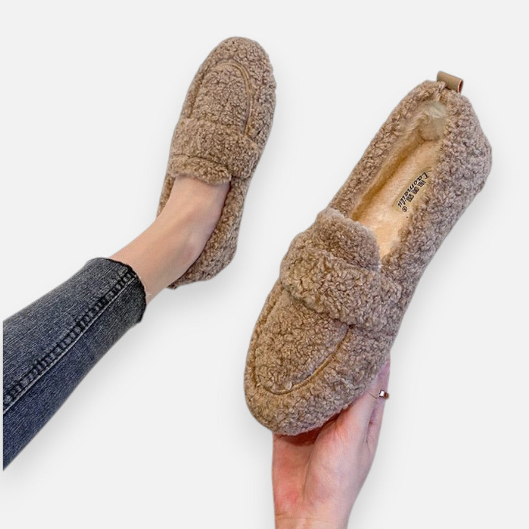 Mivora London | Women’s Plush Shoes – Soft Warmth & Everyday Comfort