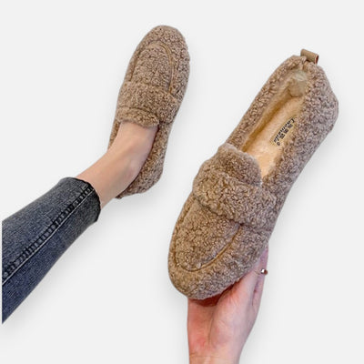 Mivora London | Women’s Plush Shoes – Soft Warmth & Everyday Comfort