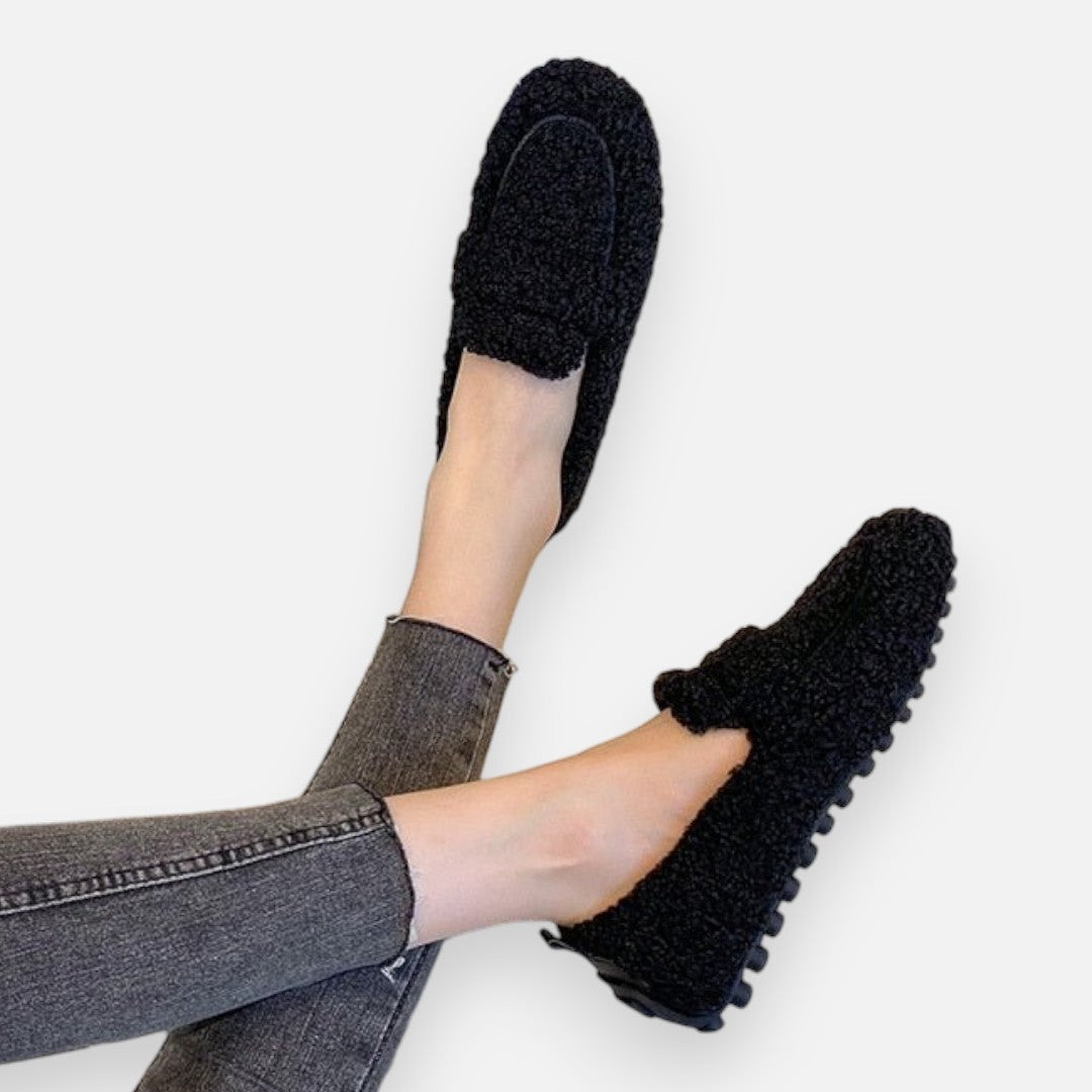 Mivora London | Women’s Plush Shoes – Soft Warmth & Everyday Comfort